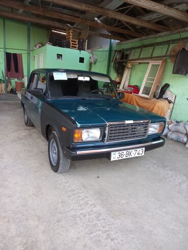 masin qosqusu: VAZ (LADA) 2107: 1.6 l | 2005 il 54000 km Sedan