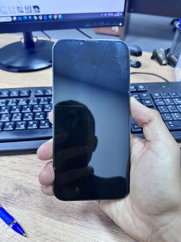 копия айфон 13 про макс: IPhone 13 Pro Max, Колдонулган, 256 ГБ, Natural Titanium, Каптама, 78 %