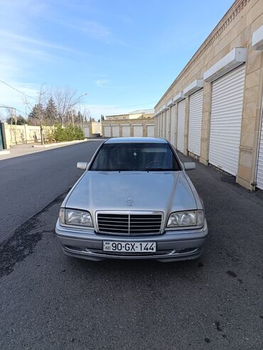 Mercedes-Benz: Mercedes-Benz C-Class: 2 l | 1999 il Sedan — 3