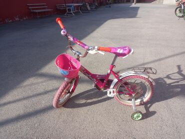 1 3 yaşlı uşaqlar üçün üçtəkərli velosipedlər: İşlənmiş Dörd təkərli Uşaq velosipedi 16", sürətlərin sayı: 1, Ünvandan götürmə