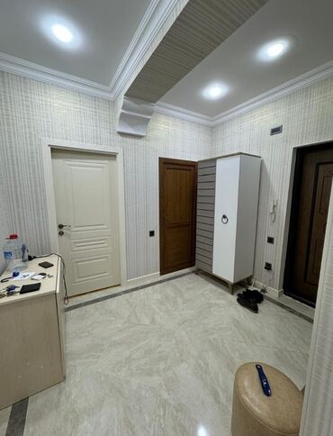 Yeni tikili: 8-ci kilometr, 3 otaqlı, Yeni tikili, m. Xalqlar Dostluğu, 105 kv. m — 8