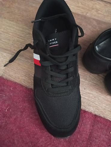спортивный жилет: Мужские кроссовки, 40, Tommy Hilfiger, Новый, цвет - Черный — 4