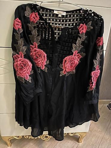 moschino: Qadın üst geyimi dəsti 1) Love Moschino t-shirt - Rəng: qara - Ön — 7
