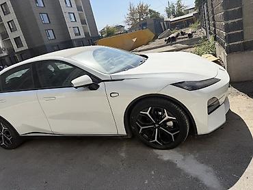 седан электромобиль: Электромобиль Sedon SL03 (надпись на корме: SL03) Кузов и дизайн: - — 2