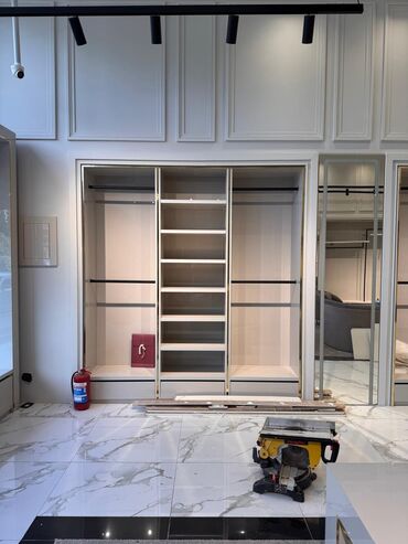 Inzibati heyət: Mebel ustası. More than 5 years experience