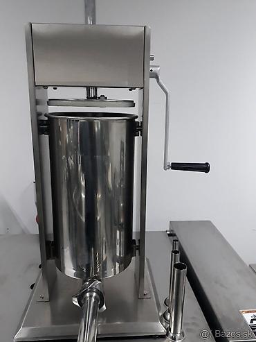 Оборудование для ресторанов, кафе: Kolbasa sosiska dolduran makina. Bu maşınlar paslanmayan poladdan — 4