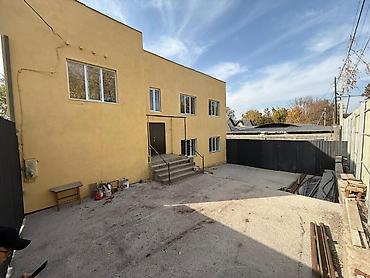 Долгосрочная аренда домов: 240 м², 8 комнат — 11