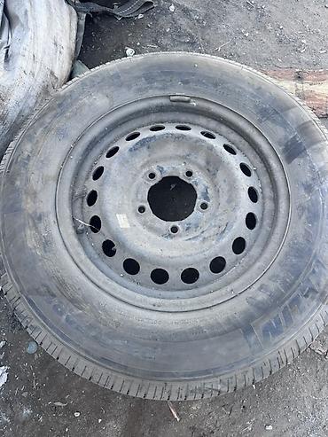 Шиналар жана дисктер: Дөңгөлөктөр монтажда 225 / 70 / R 18, All-season, Колдонулган, Камдык, Жол тандабастар (АТ/МТ), Темир, тешиктери - 5 — 2