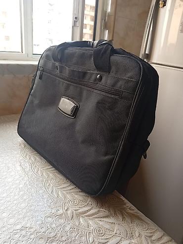 Qara rəngli laptop/iş portfeli - Material: sıx toxumalı suya davamlı lalafo.az -da Qara rəngli laptop/iş portfeli - Material: sıx toxumalı suya davamlı