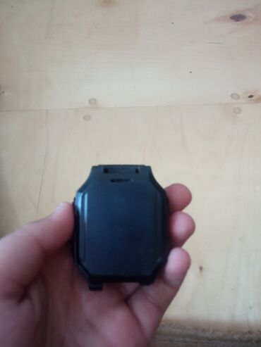 Smart saatlar: Uşaq üçün ağıllı saat – kameralı və fənərli Xüsusiyyətlər: - Rəng — 15