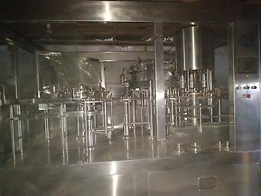 Другое оборудование для пищевой промышленности: Автоматическая линия розлива и укупорки напитков Комплект — 35