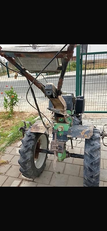 ot bicən benzinli: Motoblok və qoşma avadanlıqlar Təsvir: - Güclü benzin mühərrikli — 3