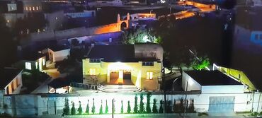 Həyət evləri və villaların satışı: Ev monolit betonla, qaya üzərində tikilib, dəniz mənzərəlidir. 1-ci — 4