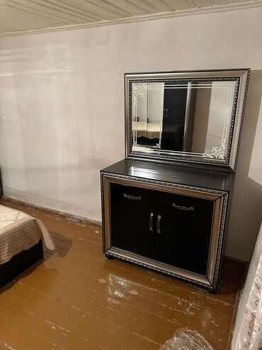 Uzunmüddətli kirayə mənzillər: Bulvara yaxin yerde yerlesir. polis idaresmektebe.usaq baxcasi — 12