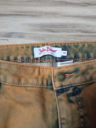 size trenerke: Ženske pantalone – Julia Braun - Model: ravne nogavice sa blagim — 7