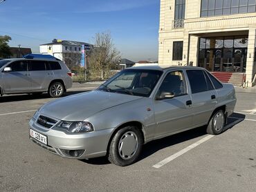 Daewoo: Daewoo Nexia: 2010 г., 1.5 л, Механика, Бензин, Седан