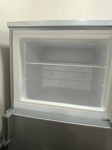 Soyuducular: Beko iki qapılı soyuducu - Rəng: gümüşü/boz (inox görünüşlü) - Üst — 4