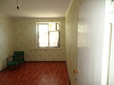 квартира гост: 3 комнаты, 76 м², 106 серия, 1 этаж, Старый ремонт