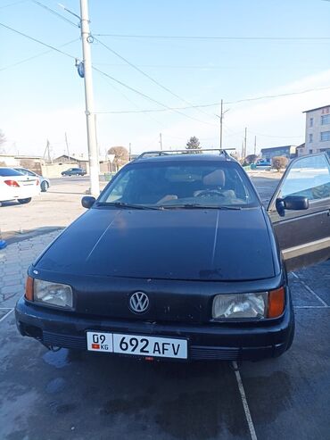 Volkswagen: Volkswagen Passat: 1993 г., 1.8 л, Механика, Бензин, Универсал