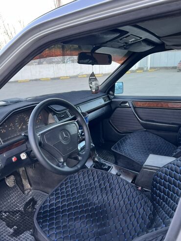 Mercedes-Benz: Mercedes-Benz W124: 1994 г., 3.2 л, Механика, Бензин, Седан — 7