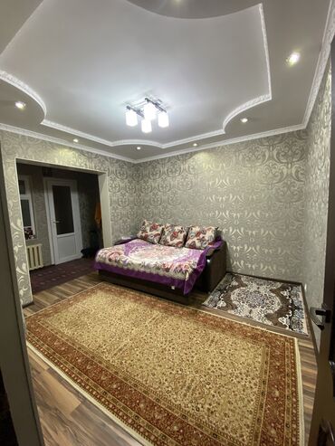 Продажа квартир: 3 комнаты, 70 м², 105 серия, 1 этаж — 8