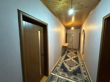 Həyət evləri və villaların satışı: Satılır: həyəti olan fərdi ev - Plan: 4 otaq — geniş qonaq otağı və — 9