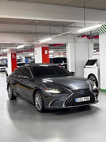 Lexus: Lexus ES: 2022 г., 2.5 л, Вариатор — 5
