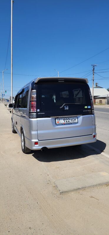 или меняю на дом: Honda Stepwgn: 2003 г., 2.4 л, Автоматтык, Бензин, Вэн/Минивэн