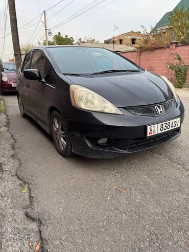 амартизатор фит: Honda Fit: 2011 г., 1.5 л, Автомат, Бензин, Хетчбек