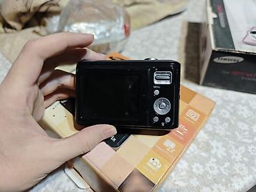15000: Срочно продаю фотоаппараты Panasonic lumix DMC-L28 - 7500 сом. Оптика — 9