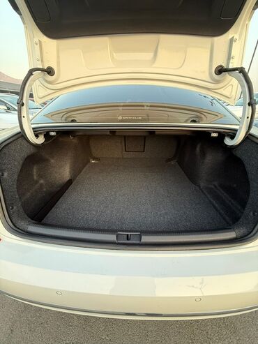 Volkswagen: Volkswagen Passat: 2018 г., 0.2 л, Автомат, Бензин, Седан — 17