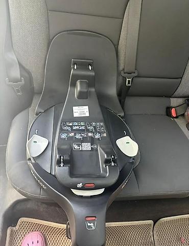 Детский мир: Детское автокресло-переноска Maxi-Cosi с базой Isofix - Категория — 3