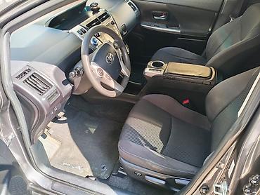 тайота prius: Toyota Prius V: 2014 г., 1.8 л, Вариатор, Гибрид, Универсал — 10