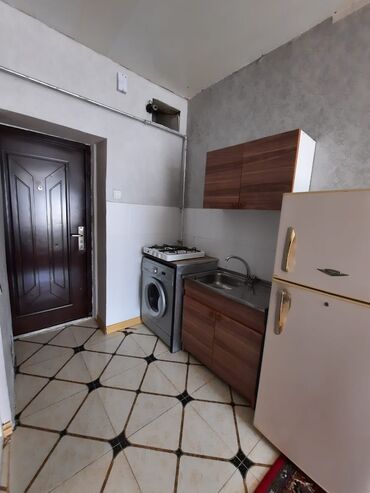 20 yanvar kiraye evler 2023: Bina Növü: Yeni tikili Sahəsi: 20 m² Otaqlar: 1 Mərtəbə: 2 / 2