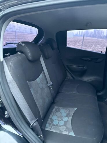 Chevrolet: Chevrolet Spark: 2016 г., Автомат, Бензин, Хэтчбэк — 9