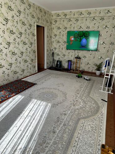 меняю с моей доплатой: 3 бөлмө, 60 кв. м, Жеке план, 3 кабат, Косметикалык ремонт