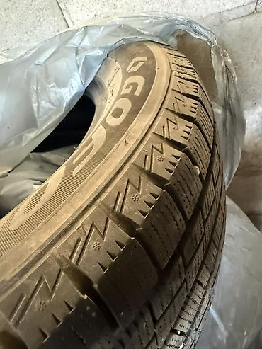 92 sf: Шины 215 / 65 / R 16, Зима, Б/у, Комплект, Легковые, Япония, GoodYear — 2