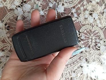 Digər mobil telefonlar: Məhsul: SQ Mobile SQ1802 düyməli telefon Xüsusiyyətlər: - Böyük — 12