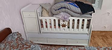 Ev və bağ: Uşaq beşiyi – çevrilə bilən model - Material: ağ rəngli MDF/LDSP — 1