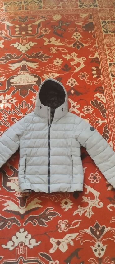 день и ночь для похудения: Эркектердин курткасы, M, PULL&BEAR, Колдонулган, түсү - Боз