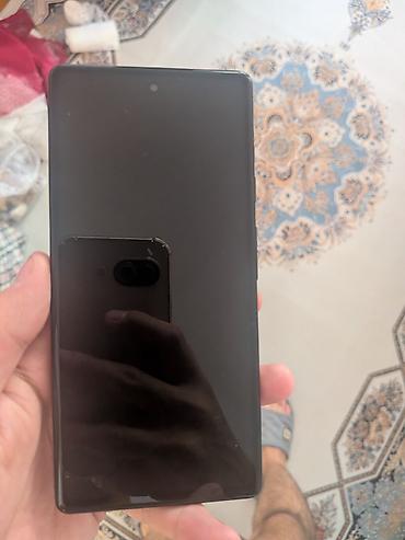 чехол pixel 6a: Google Pixel 6a, белый/чёрный (Panda) - Экран OLED, Always‑On, вырез — 3