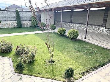 Продажа коттеджей и домов: 🔥 Срочно продаётся дом в районе Арча-Бешик! 🔥 📍 Район: Арча-Бешик 🏠 — 3