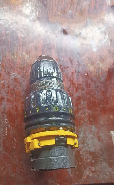 taxta dikt satisi: Zarfsız məftilsiz matkap üçün sürtgü muftalı patron bloku. Məhsul