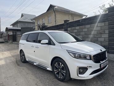 Kia: Kia Carnival: 2018 г., Минивэн — 4