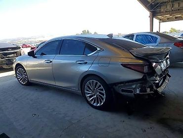 inter: Lexus ES: 2020 г., 2.5 л, Автомат, Гибрид — 5
