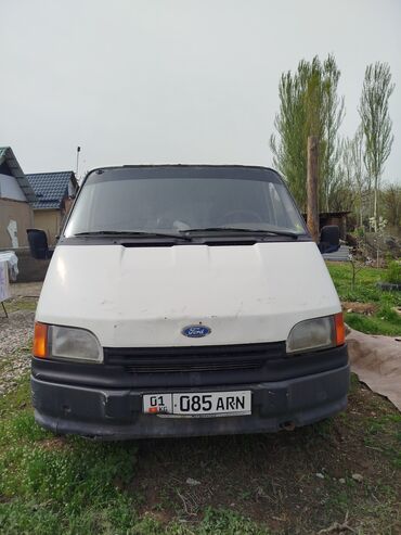 Ford: Ford Transit: 1992 г., 2.5 л, Механика, Дизель, Фургон