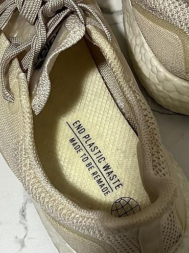 on cloude: Оригинальные кроссовки Adidas Boost ✅ Оригинал Adidas ✅ Размер: 43⅓ — 3