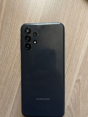 samsung a3 2017 satilir: Samsung Galaxy A13, 4 GB, rəng - Qara, Barmaq izi, Face ID, İki sim kartlı