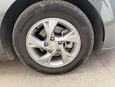 r17 sonata: Колеса в сборе 195 / 65 / R 15, Лето, Б/у, Комплект, Легковые, Литые, отверстий - 5 — 5