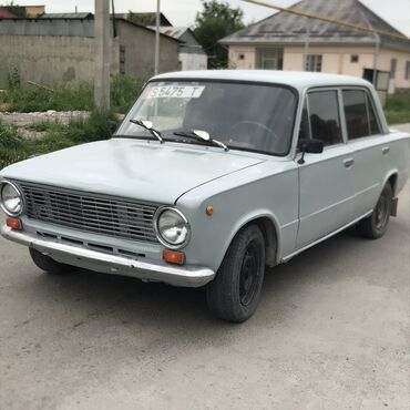 жигули салон: ВАЗ (ЛАДА) 2101: 1972 г., 1.5 л, Механика, Бензин